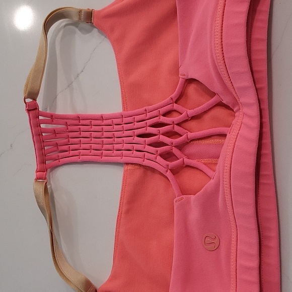 Lululemon Bra 6 - Picture 4 of 5